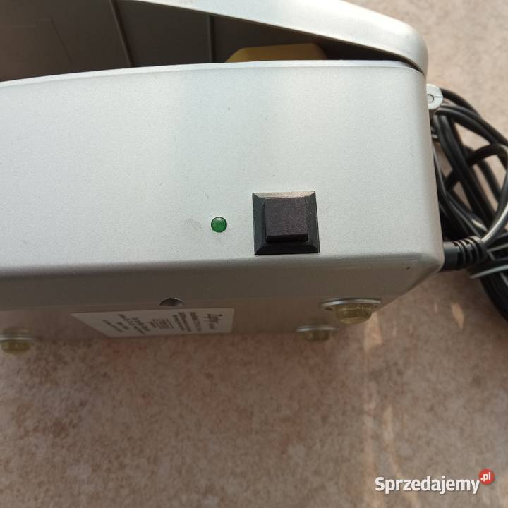 Elektryczny osuszacz aparatów słuchowych itp