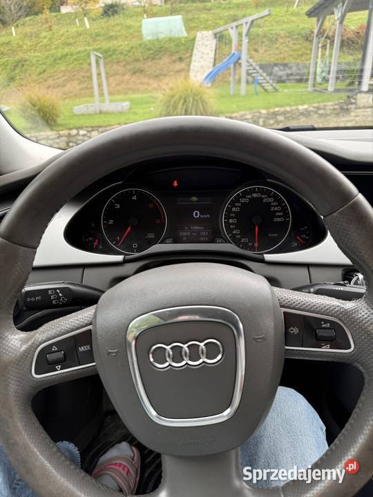 Samochód Audi a4b8 Dukla