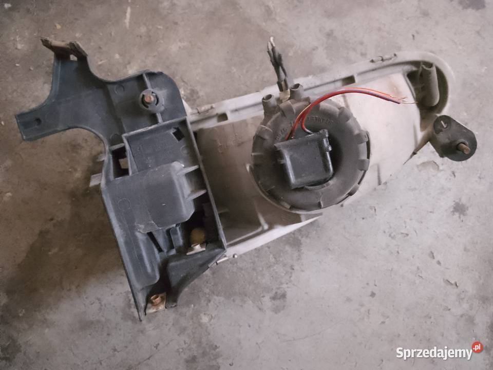 Lampa prawa przednia przód Chevrolet Prizm Tarnów sprzedam