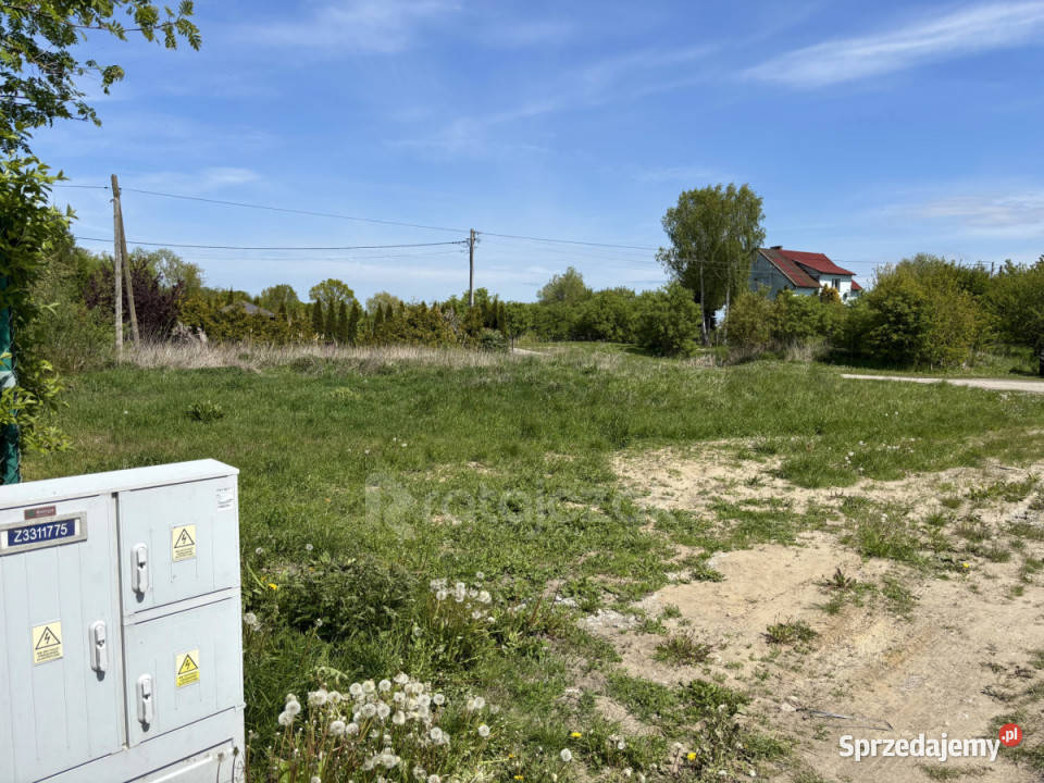 sprzedaży działki Miłocin 952m2 gaz