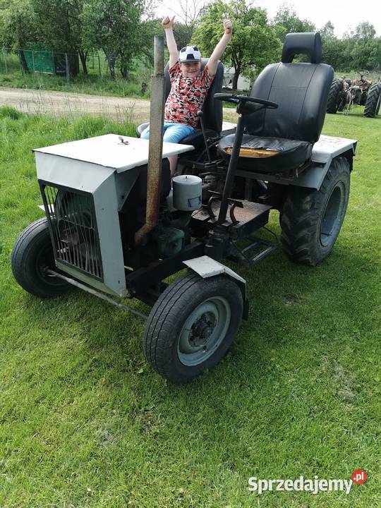 Traktor sam s15 Skała