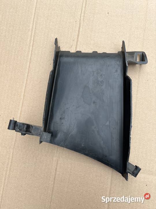 KIEROWNICA POWIETRZA LEWA AUDI Q2 82A 81A807945