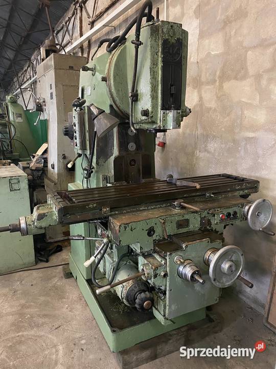 Frezarka pionowa 6P82 Głowno