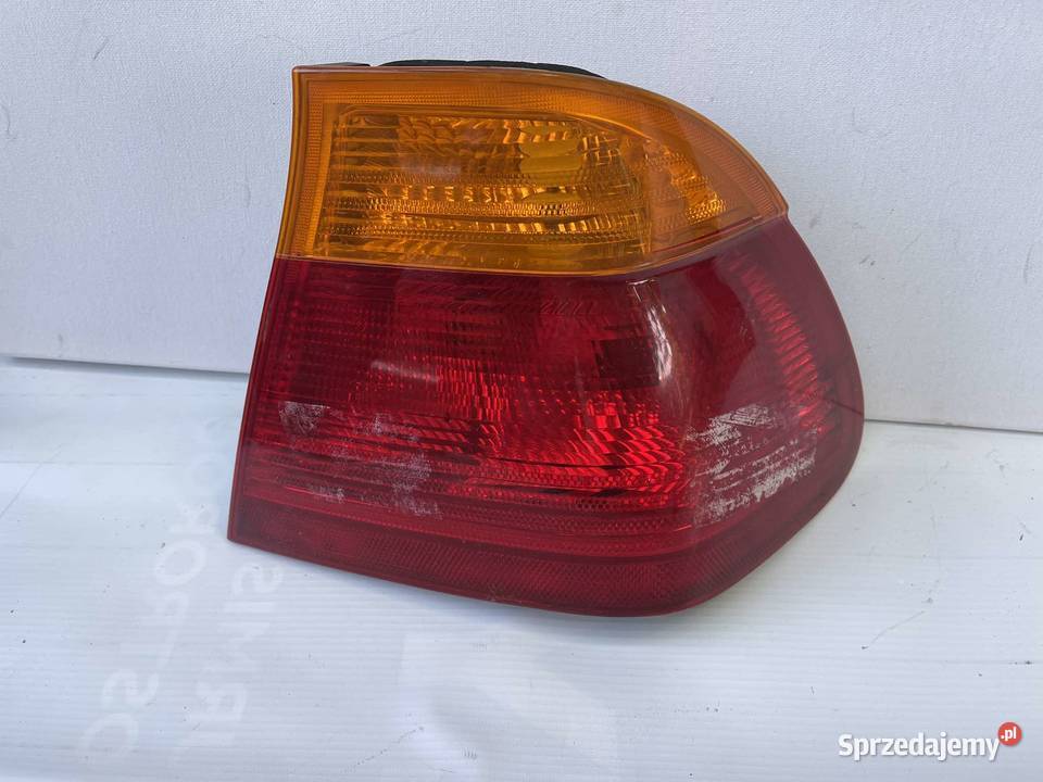 BMW E46 SEDAN PRAWA LAMPA TYŁ wielkopolskie Ostroróg