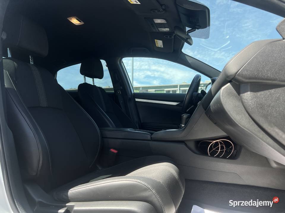 Honda Civic 2021 automatyczna sprzedam