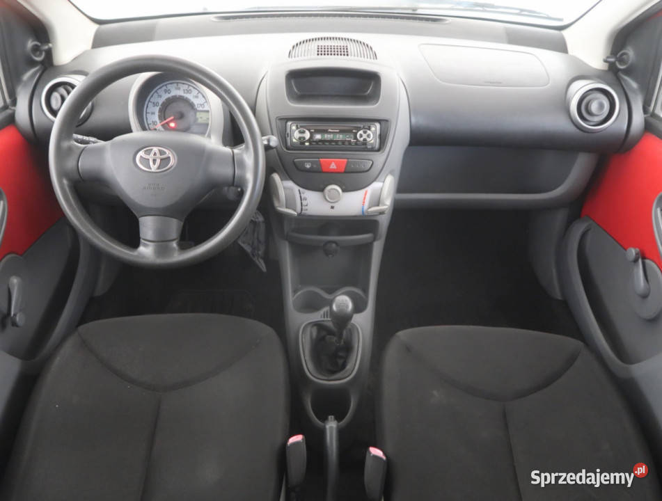 Toyota Aygo 10 VVTi czerwony Bielany Wrocławskie sprzedam