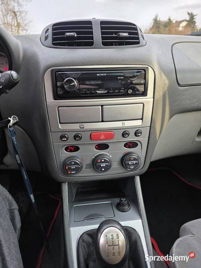 Alfa Romeo 147 16 120 2005r Głazów