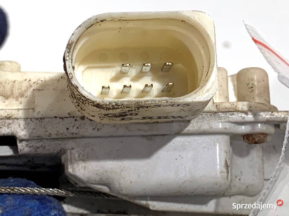 ZAMEK DRZWI PRAWY TYŁ VW PASSAT B6 SedanLimuzyna