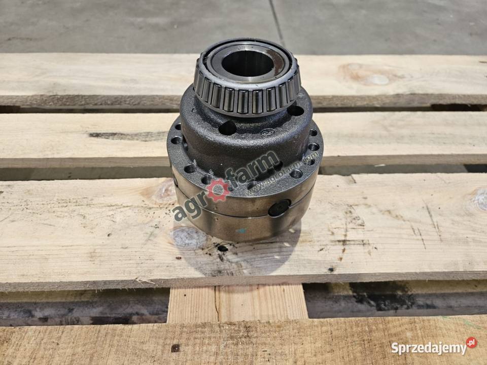 Mechanizm różnicowy FWD John Deere 6155M 6135M Byków