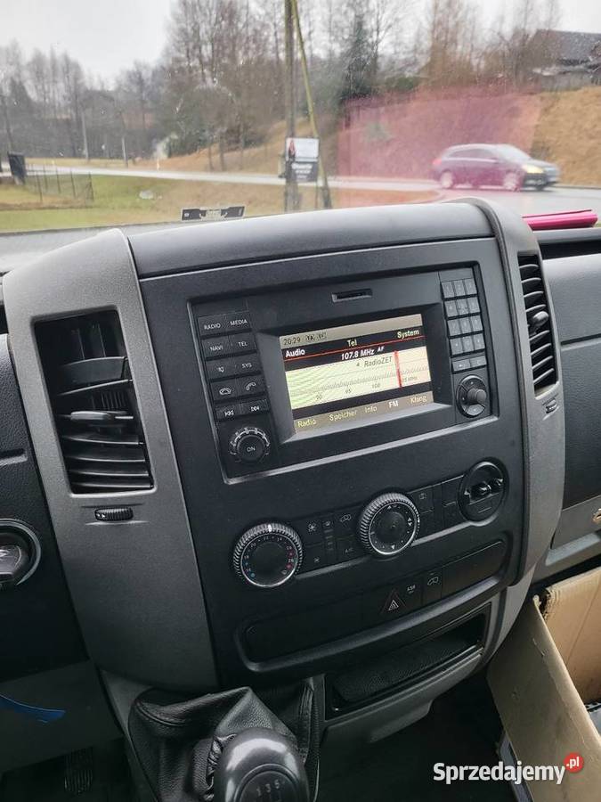 Mercedes Sprinter kontener z windą małopolskie Brzesko