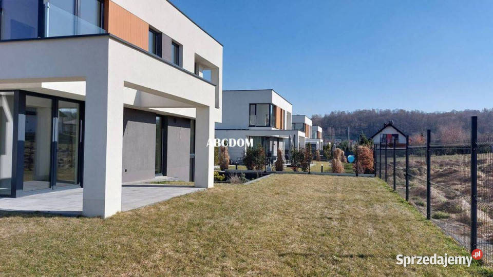 Nowy dom wolnostojący garaż na 2 auta Wrząsowice