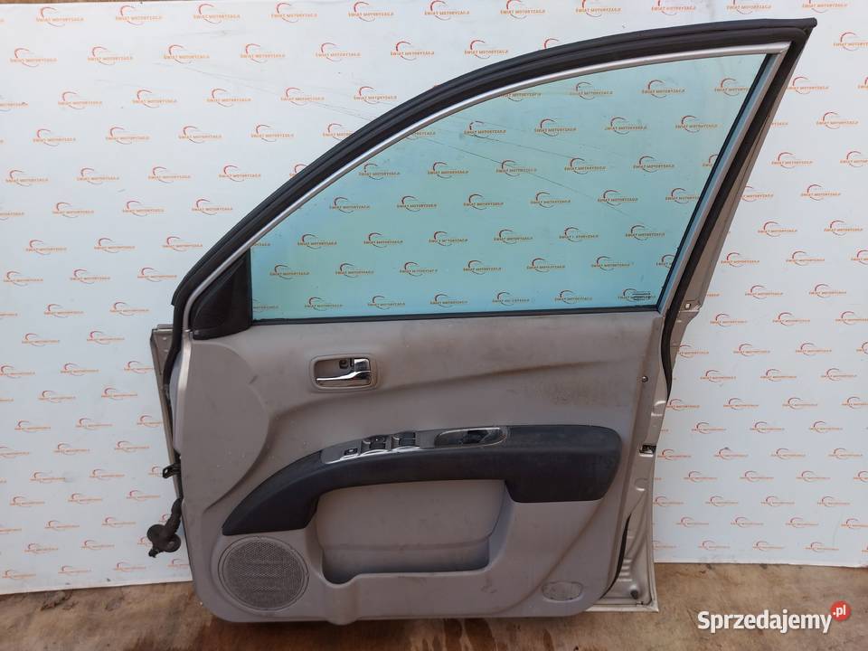 MITSUBISHI L200 07r drzwi prawe przód 260 Kielce
