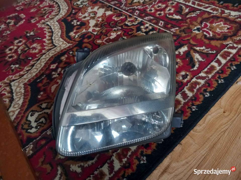 Przednia lampa lewa suzuki ignis 2 osobowe śląskie Psary sprzedam