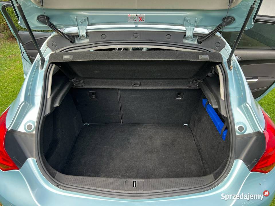 Opel Astra J 14T140 2010r stanie Wysoka