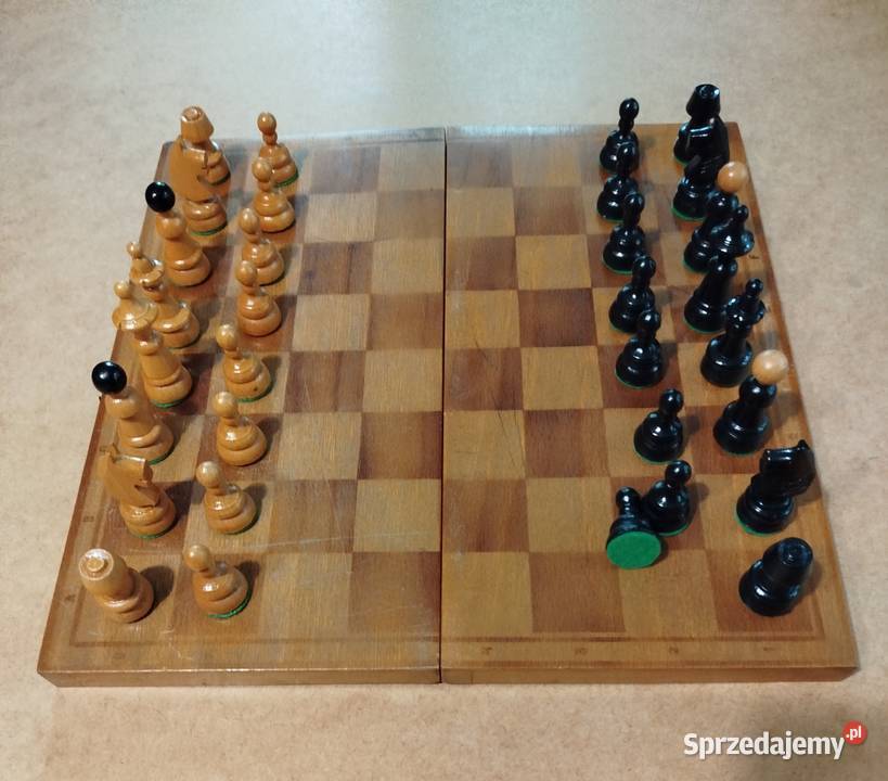 Komplet szachów w drewnianym pudełku 34x34x4 Kraków sprzedam