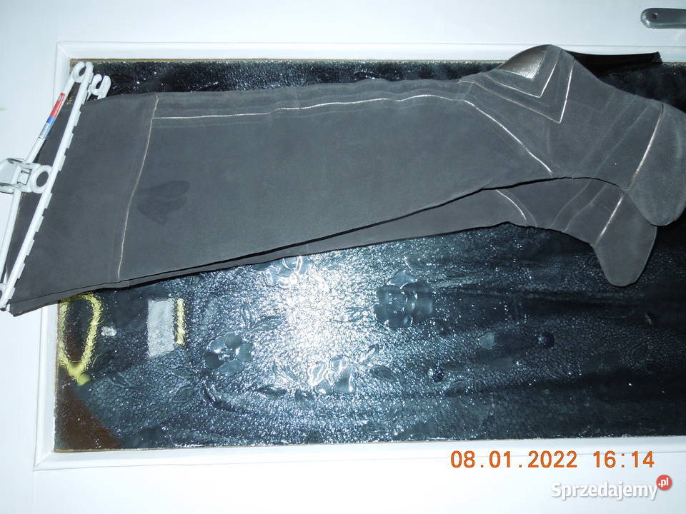 kozaki kolano Częstochowa