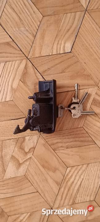 Zamek pokrywy klapy silnika Fiat 126p benzyna 126 Przeworno sprzedam