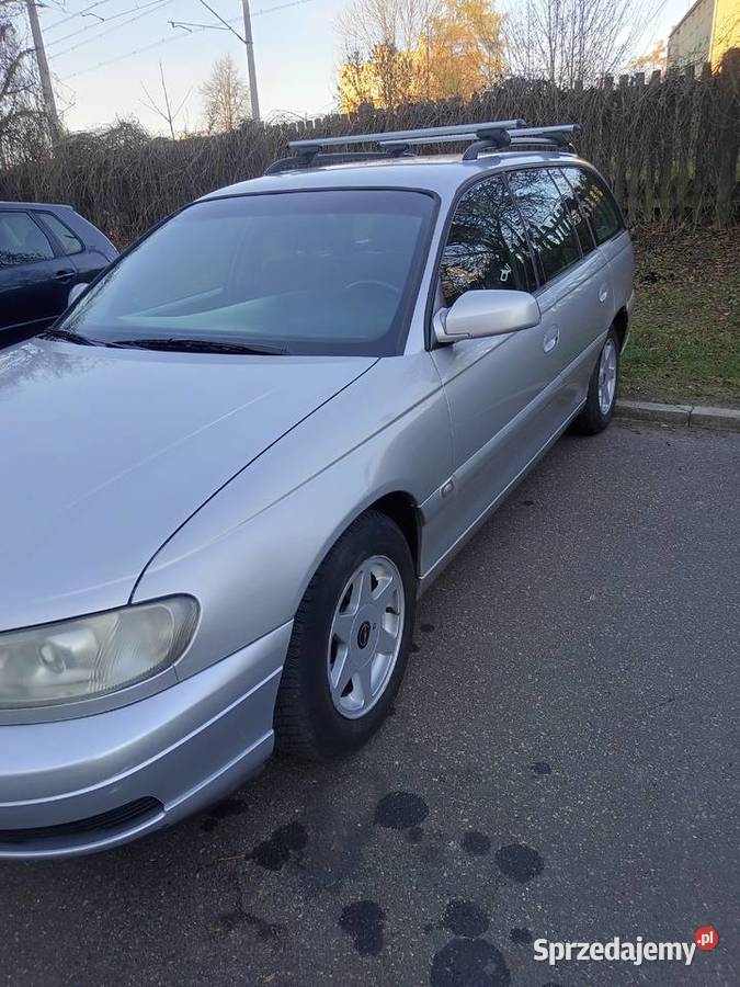 Opel Omega 22 kombi automat benzyna 2001r wspomaganie kierownicy Przemyśl
