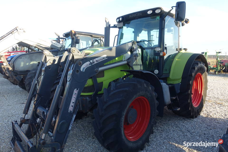 Claas Arion 630 ładowacz