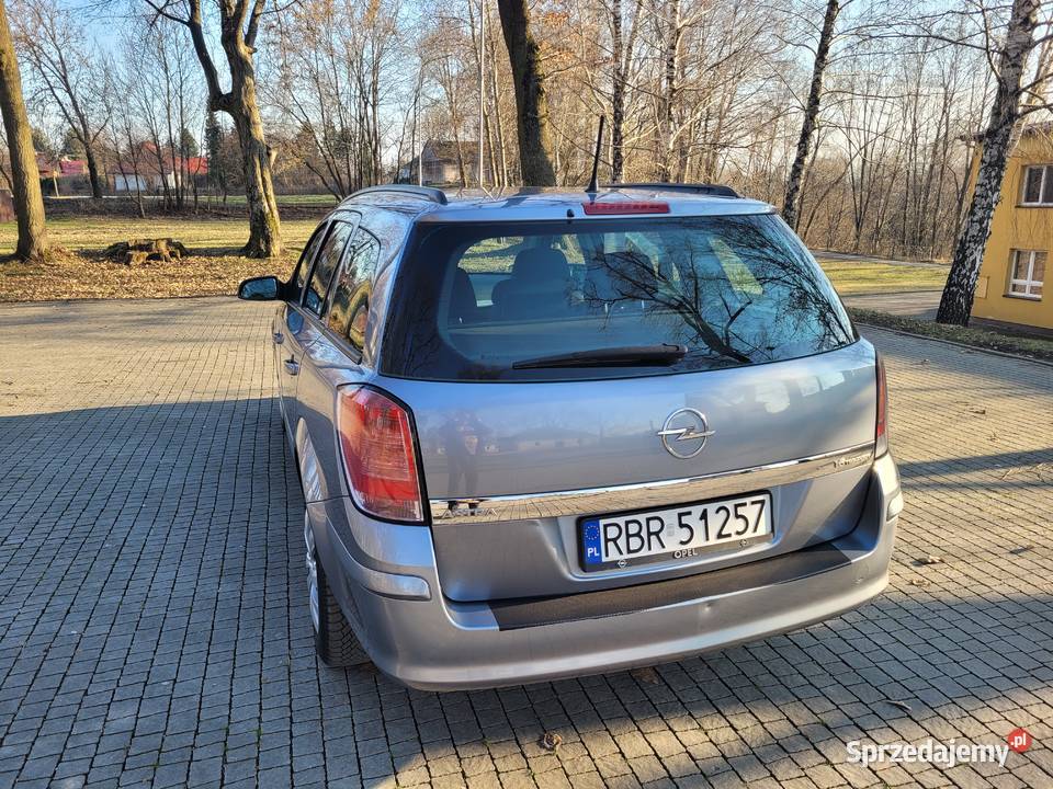 OPEL ASTRA H KOMBI 16 16V BENZYNA isofix podkarpackie Haczów