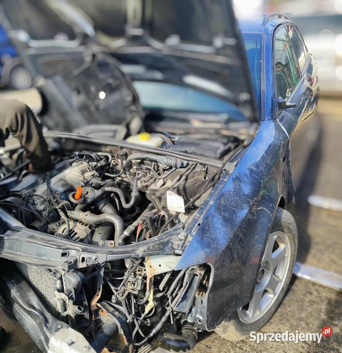 Audi A4 B7 kombi Klapa tył osobowe Klapy bagażnika Żywiec