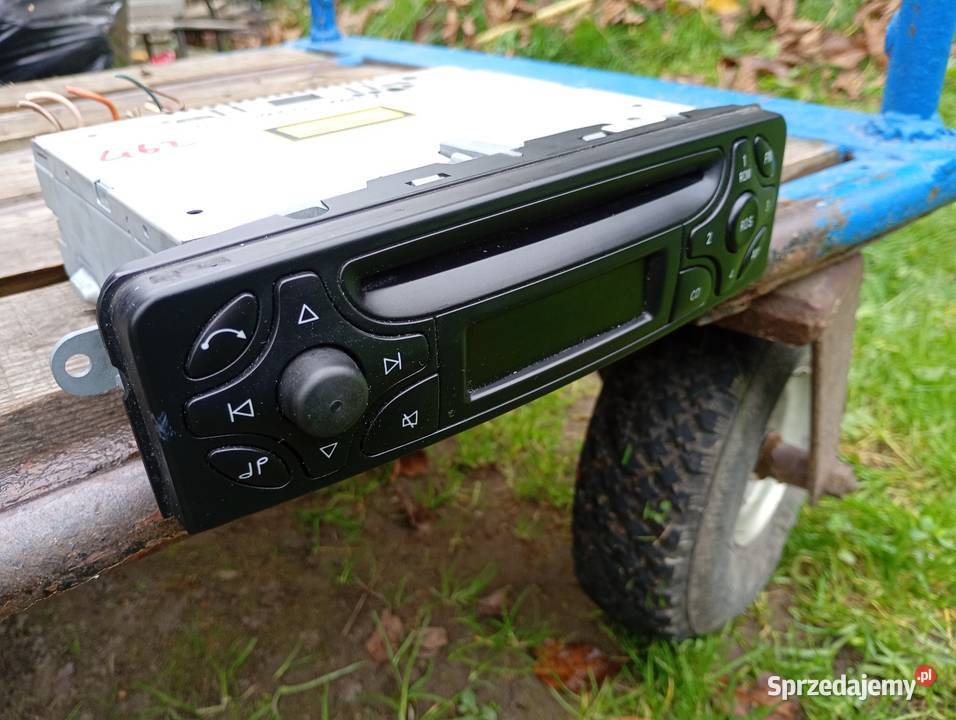 Radio Becker Q01 do Mercedesa