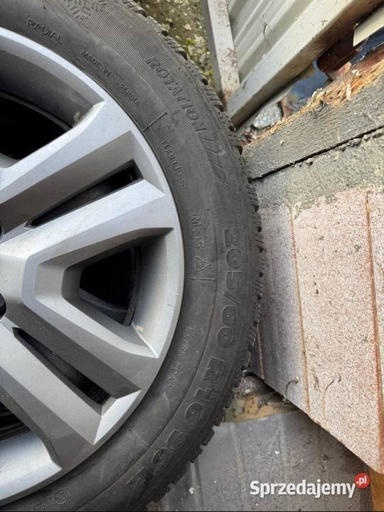 Felgi Dacia z oponami zimowymi 16 kujawsko-pomorskie Świecie