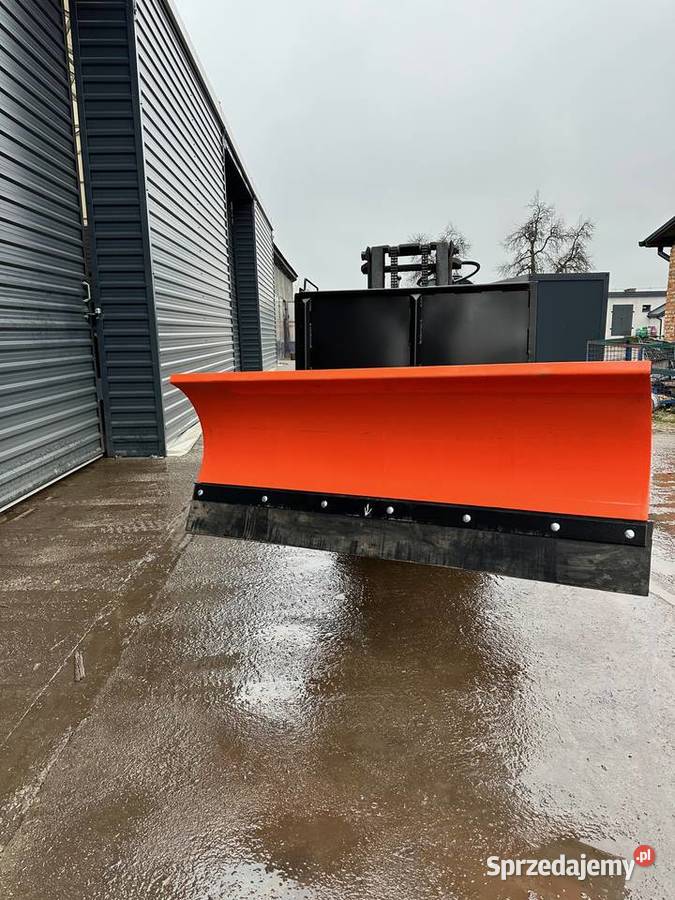 Pług do śniegu solidny osprzęt roboczy 22 m pomorskie Gdańsk sprzedam