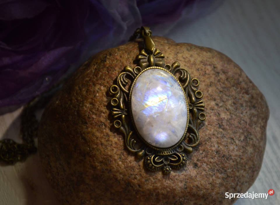 Kamień Księżycowy z Birmy Medalion vintage pomorskie Gdańsk