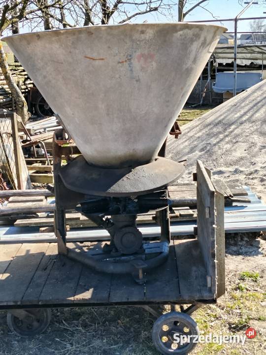 Rozsiewacz nawozów lej Maszyny rolnicze Bierzgłowo