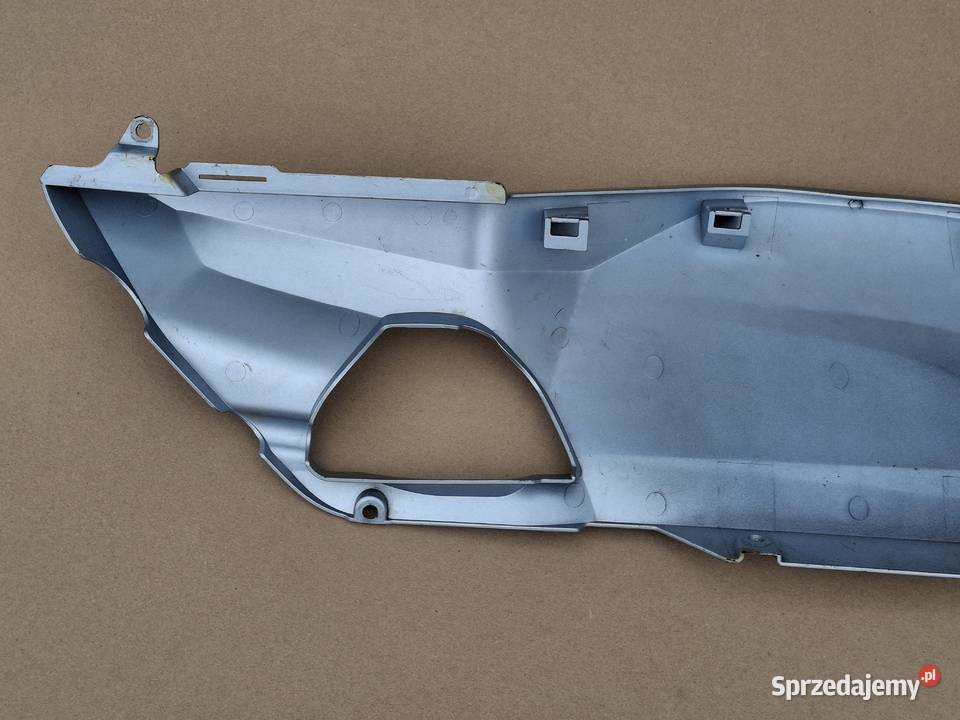 BMW C EVOLUTION PŁUG LEWY OWIEWKA LEWA DOLNA Bieleń