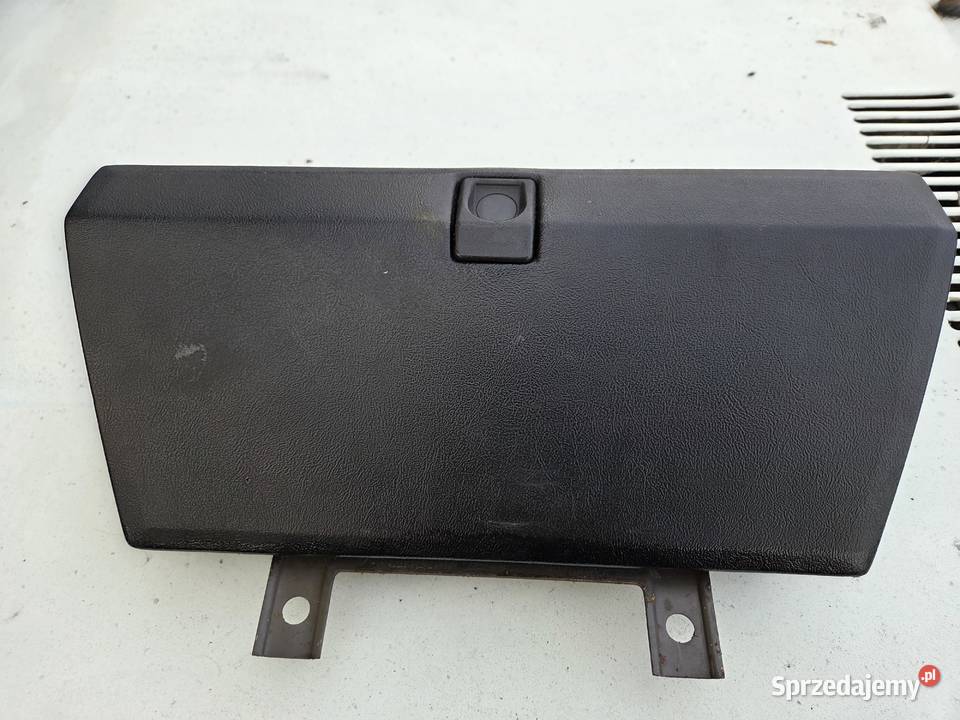 Skoda 105 schowek kpl osobowe