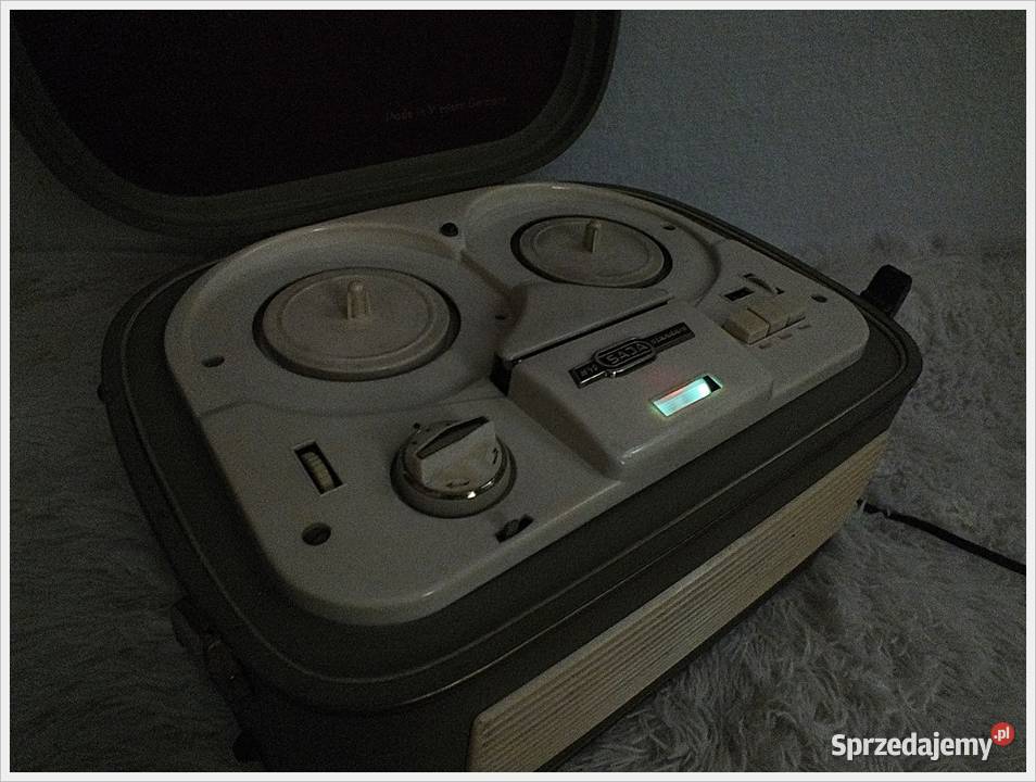 Stary magnetofon szpulowy SAJA M46 z 1956 roku Antyki