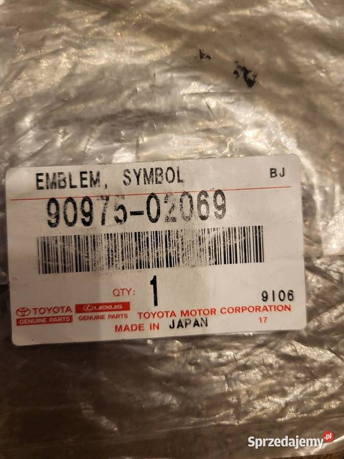 Toyota AurisCorolla Auris Hybrid LogoZnaczek Gliwice