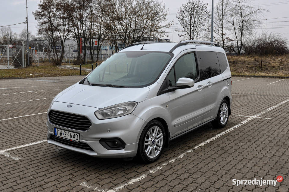 Ford Tourneo Courier 15TDCI Lift 2019 r Salon 1 Wrocław