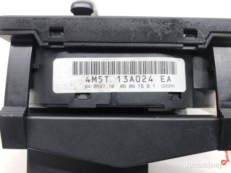 WŁĄCZNIK ŚWIATEŁ FORD FOCUS II 0413 PRZYCISK
