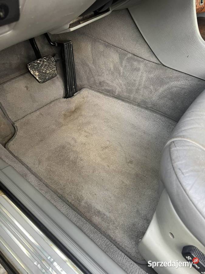 BMW E32 części wnętrze rolety roletki trójkąty