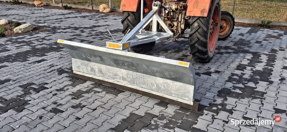 Pług do śniegu solidny w ocynku do c 330 zetor Wysoka Głogowska sprzedam
