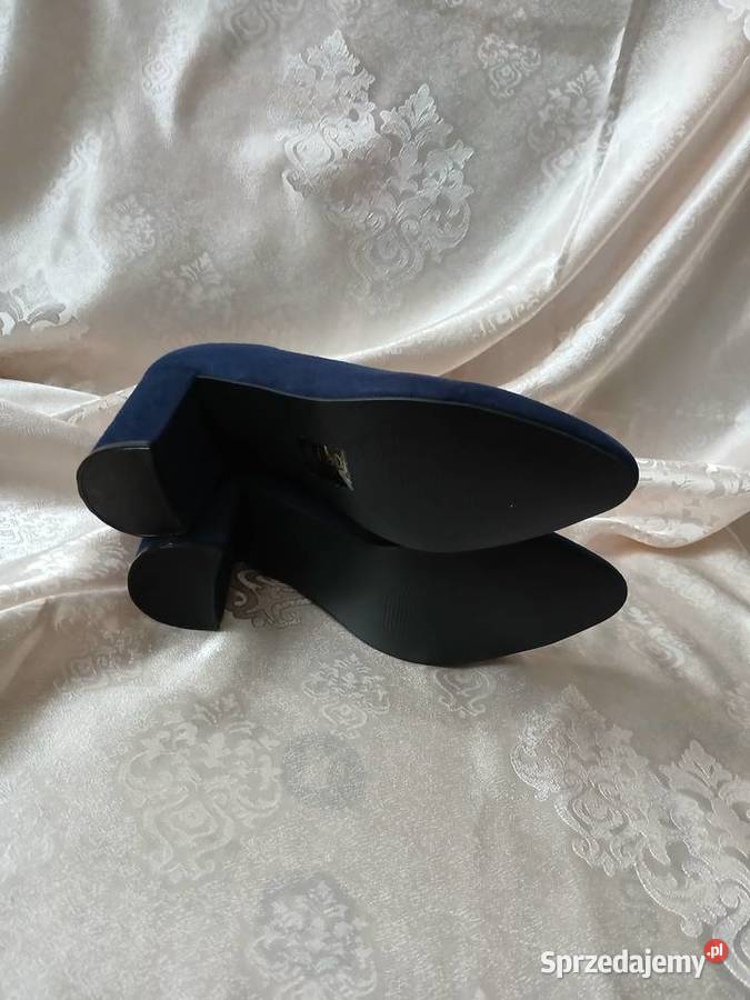 Granatowe czółenka zamszowe bpc selection 23cm Sochaczew