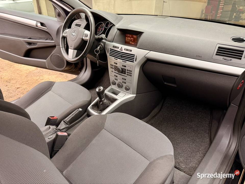 Opel Astra 16 115 Klimatyzacja Alufelgi Rok produkcji 2009 śląskie Będzin