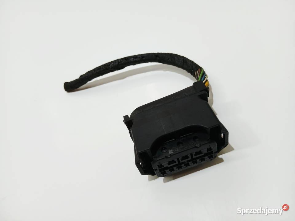 KOSTKA LAMPY H7 PRZÓD BMW F10 Strzyżewice