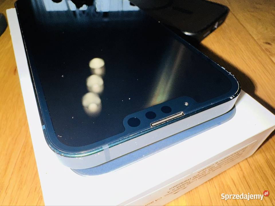 Apple iPhone 13 256GB komplet 3 etui