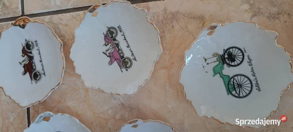 Spodki talerzyki kolekcjonerskie z motywem Wyposażenie wnętrz Tarnów