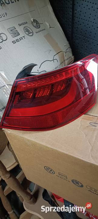 AUDI A3 LAMPA TYLNA PRAWA LED BŁOTNIK 8V3945096D sprzedam