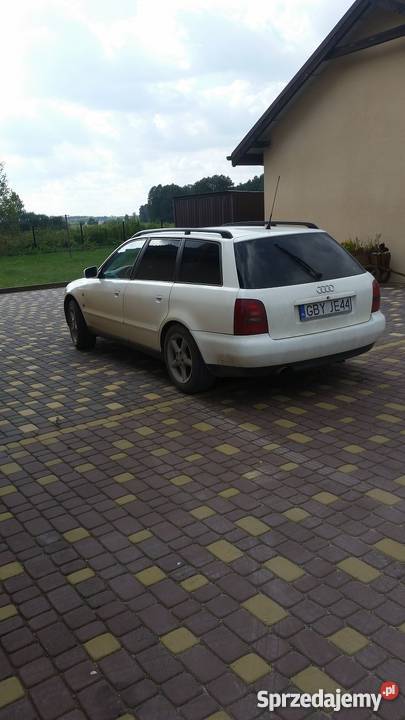 Białe Audi A4 Avant B5 LPG Łubianka