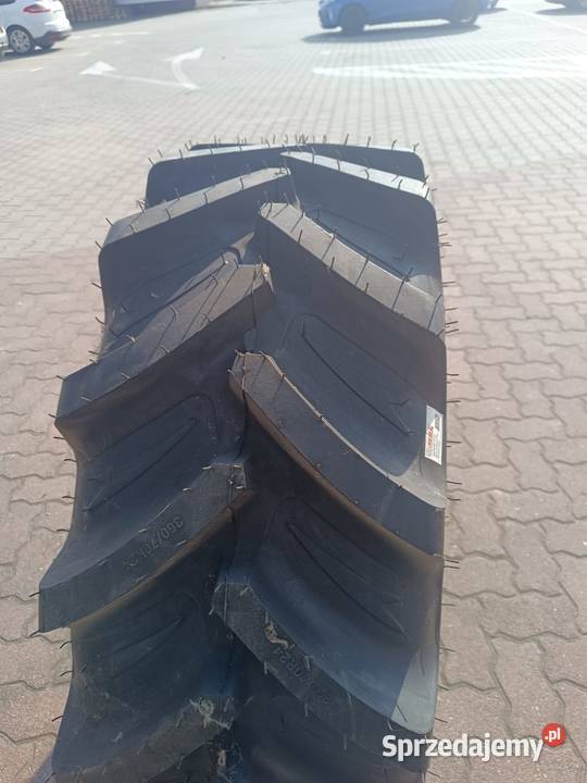 Opona 36070 R24 Farm Maxx 70 RRT 770 122 A8122B łódzkie Wieluń