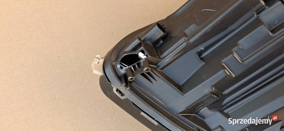 FORD ECOSPORT II LIFT REFLEKTOR PRAWY LAMPA osobowe Lampy przednie Bieleń