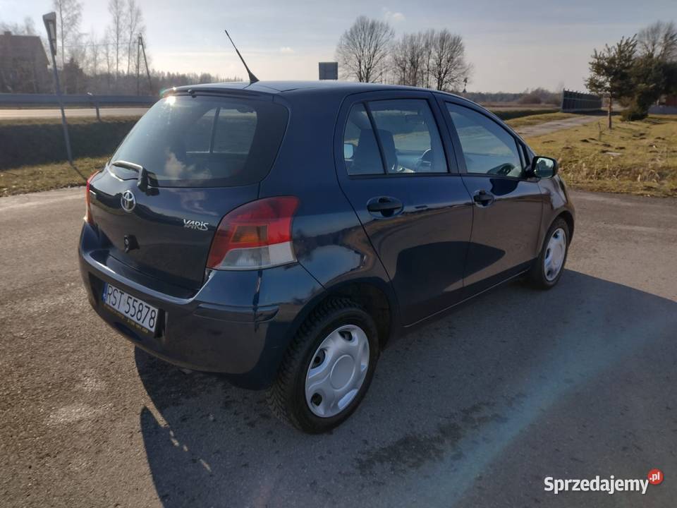 Toyota Yaris 13 benz bezwypadkowa bezawaryjnabez lakier metallic Stalowa Wola sprzedam