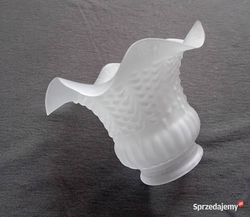 Klosz Tulipan do lampy kinkietu żyrandola Szkło Porcelana i szkło wielkopolskie Koźminek