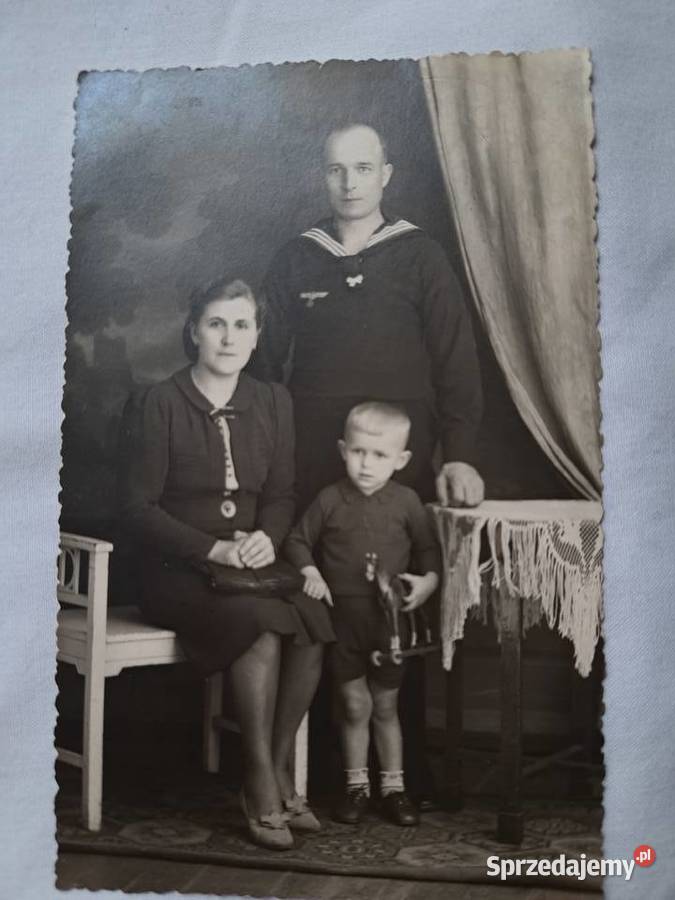 Kriegsmarine żołnierz z rodziną HGoering strae Brzesko